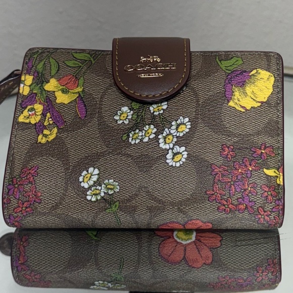 Coach Medium Corner Zip Wallet In Brown Signature Canvas With Floral Print - Picture 1 of 8